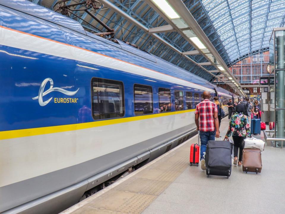 Taking Eurostar between London, UK and Paris, France - Eurostar Trip 2021