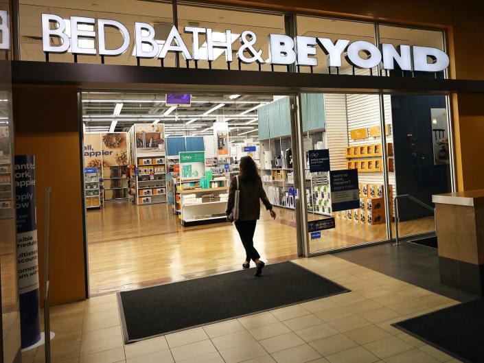 A customer steps into the Bed Bath & Bathroom.beyond store