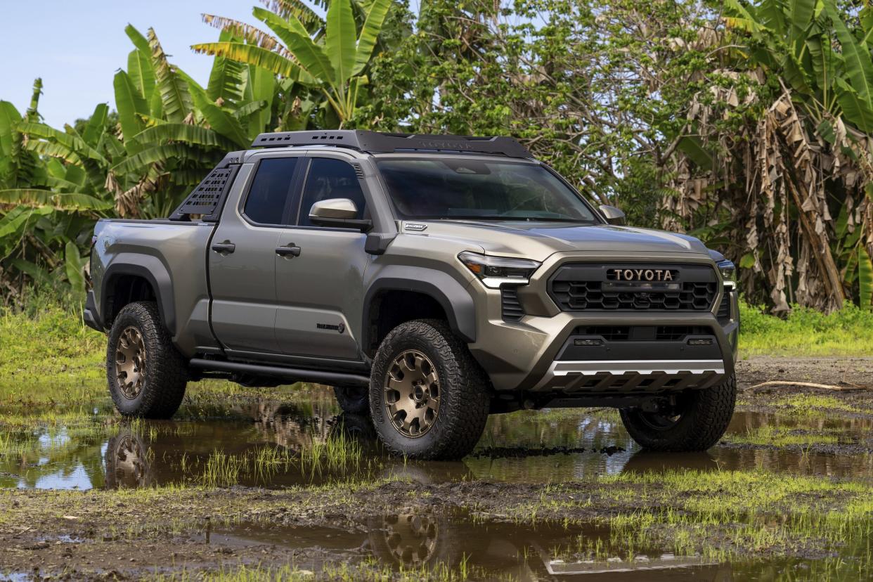 Edmunds The midsize trucks you need to know about for 2025