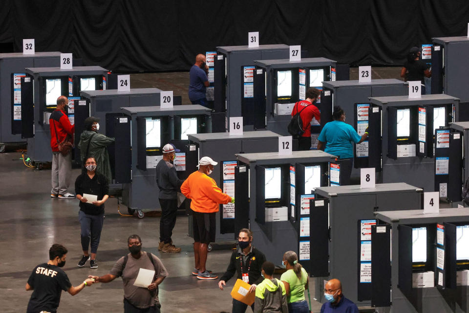Image: Voters cast their ballots for the upcoming presidential elections in Atlanta (Chris Aluka Berry / Reuters)