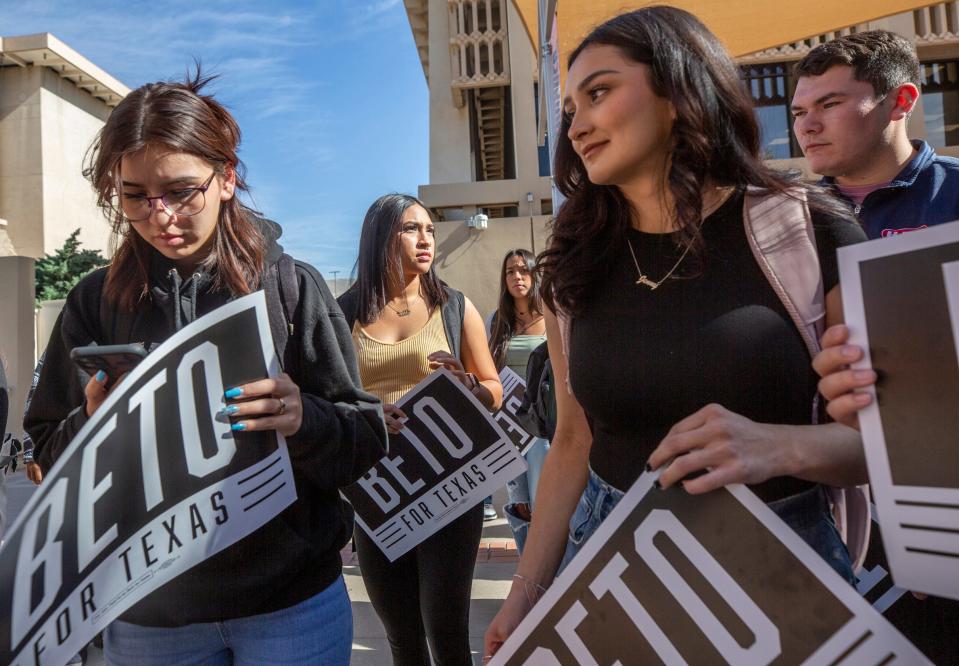 Supporters of Beto O’Rourke wait for the Texas Democratic gubernatorial candidate to arrive at a rally at UTEP.