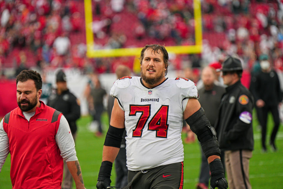 TAMPA, FL - JANUARY 16: Tampa Bay Buccaneers guard Ali Marpet (74) looks on during the game between the Philadelphia Eagles and the Tampa Bay Buccaneers on January 16, 2022 at  Raymond James Stadium in Tampa, FL. (Photo by Andy Lewis/Icon Sportswire via Getty Images)