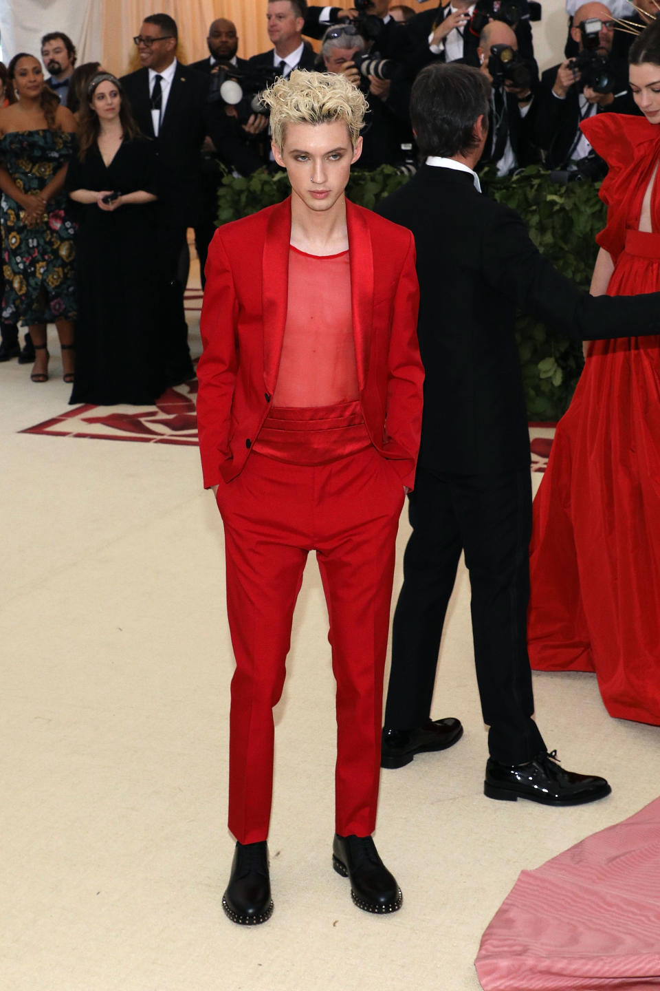 <h1 class="title">Troye Sivan in Valentino</h1><cite class="credit">Photo: Getty Images</cite>