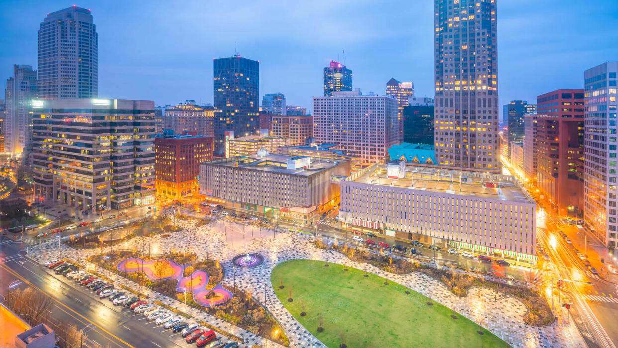 St. Louis downtown skyline at twilight