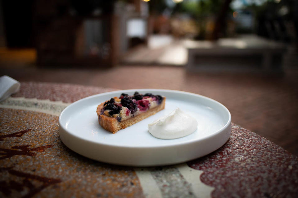 Rum Berry Tart (PHOTO: Zat Astha/Yahoo Lifestyle SEA)