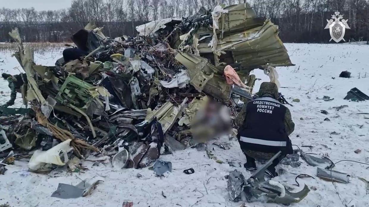 The debris of the Il-76 plane crashed in Belgorod. Screenshot: video by Russian investigation commission posted by TASS