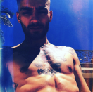 <p>…On the other hand, the former One Direction member did not look to be fairing quite as well as his ex. Zayn postcd this shirtless not-so-smiley shot on Tuesday, with the telling caption, “When Life throws you lemons, catch ’em so they don’t hit you in the f***ing face.” (Photo: <a rel="nofollow noopener" href="https://www.instagram.com/p/BgRWKkOnLe0/?taken-by=zayn" target="_blank" data-ylk="slk:Zayn Malik via Instagram;elm:context_link;itc:0;sec:content-canvas" class="link ">Zayn Malik via Instagram</a>) </p>