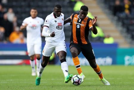 Britain Soccer Football - Hull City v Watford - Premier League - The Kingston Communications Stadium - 22/4/17 Watford's M'Baye Niang in action with Hull City's Alfred N'Diaye Reuters / Scott Heppell Livepic
