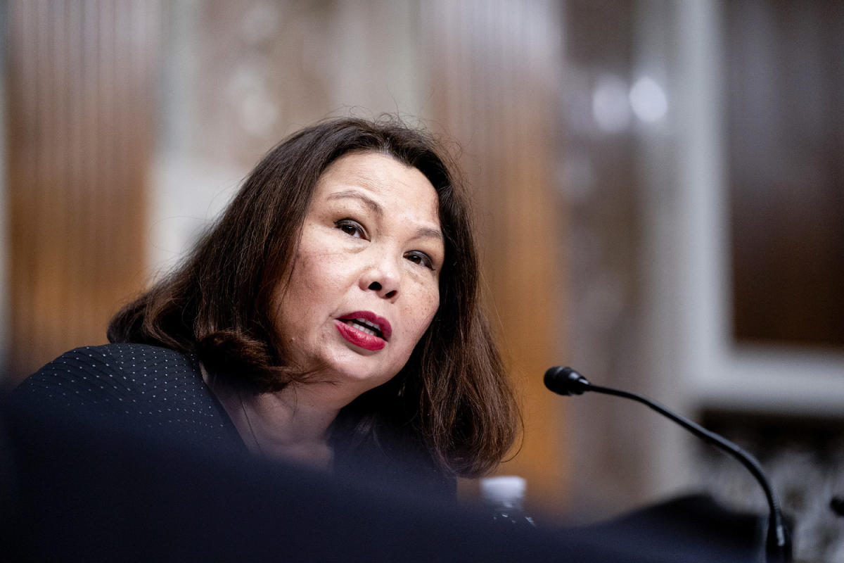 Il medico che ha salvato la senatrice Tammy Duckworth in Iraq è intrappolato a Gaza.  Ora sta cercando di salvarlo.