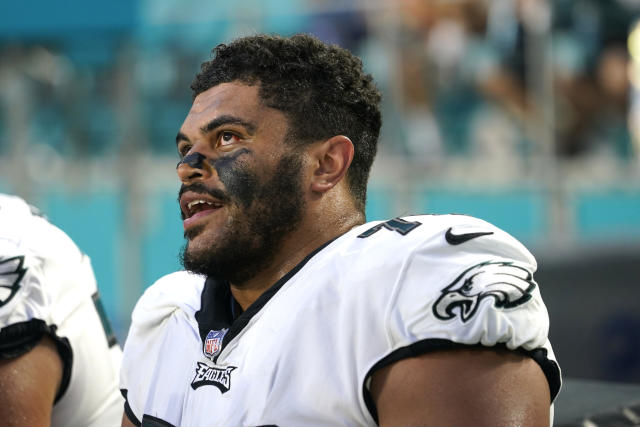 Titans agree to terms with ex-Eagles OT Andre Dillard
