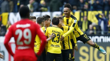 Soccer Football - Borussia Dortmund vs Eintracht Frankfurt - Bundesliga - Signal Iduna Park, Dortmund, Germany - 15/4/17 Borussia Dortmund's Sokratis Papastathopoulos celebrates scoring their second goal with teammates Reuters / Ralph Orlowski Livepic