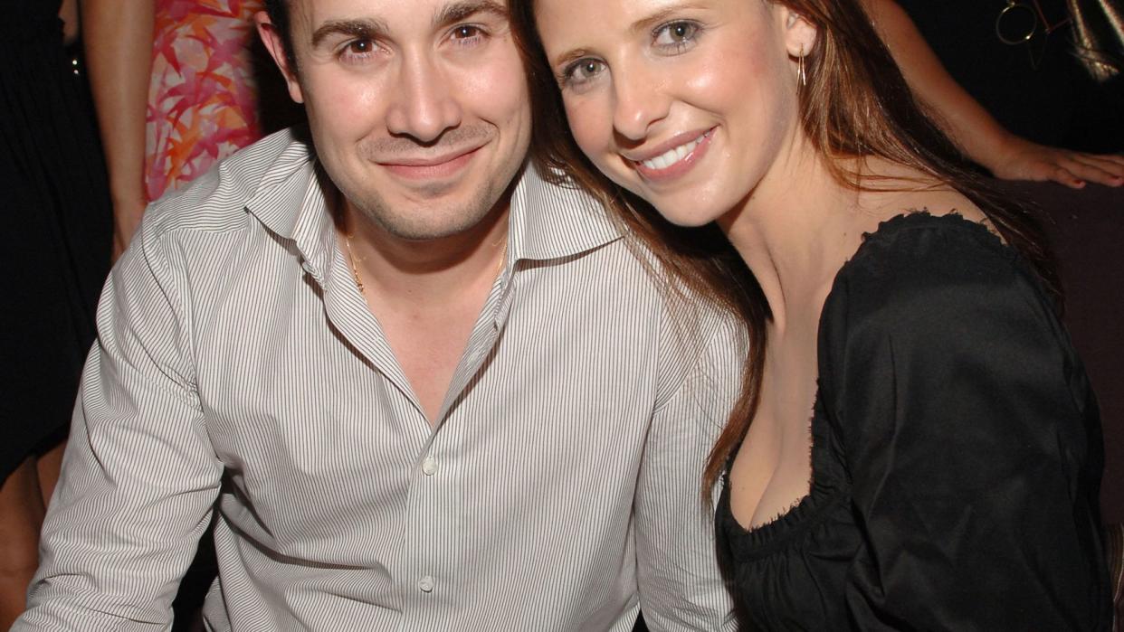 Freddie Prinze Jr. and Sarah Michelle Gellar at the The Plumm in New York City, New York