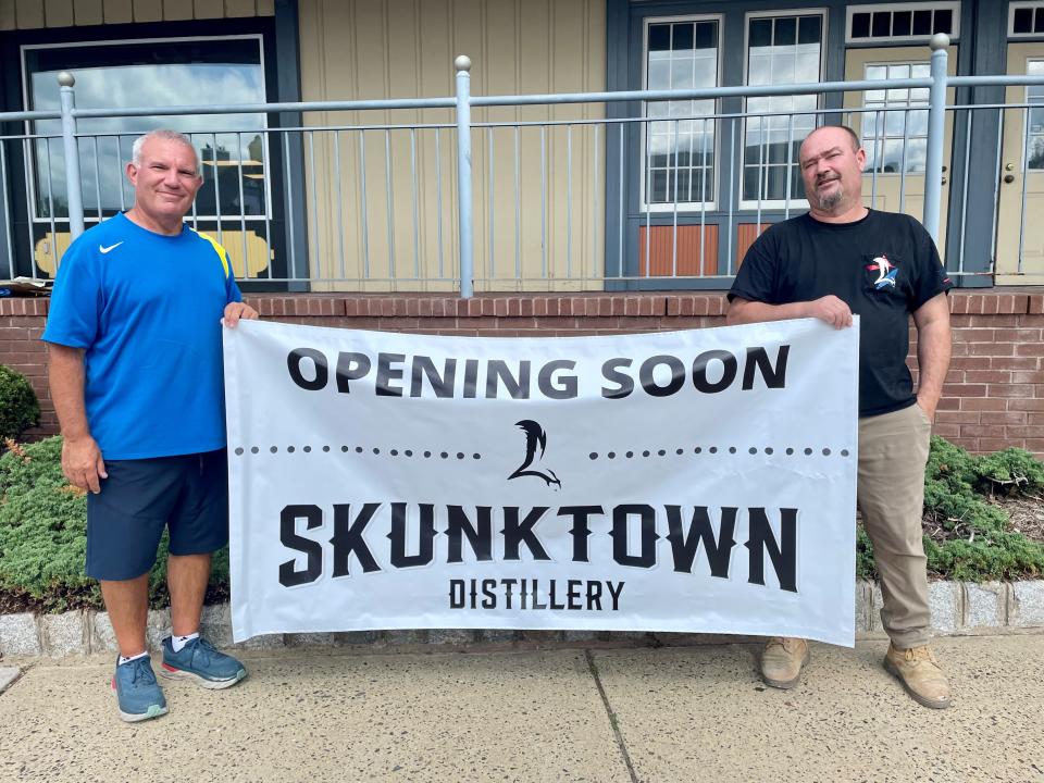 Skunktown Distillery will begin selling cocktails and bottle sales Saturday.