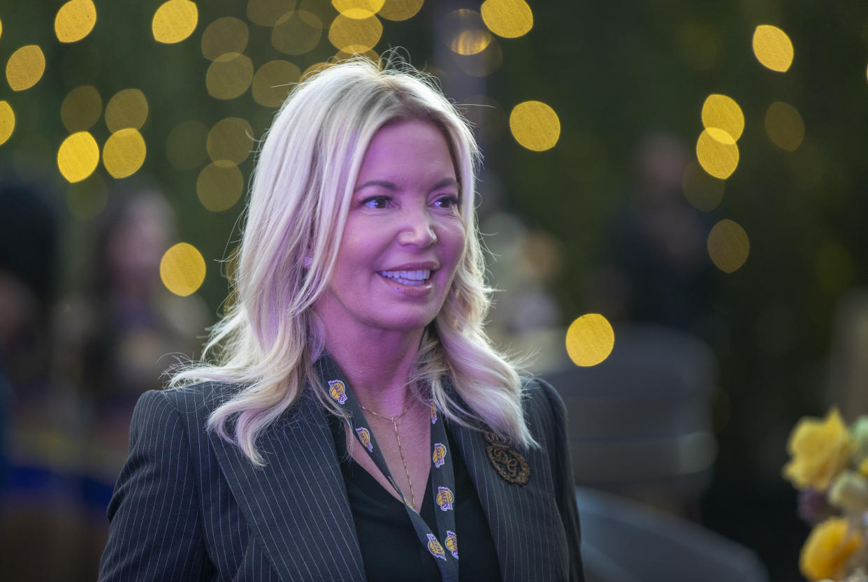 Los Angeles Lakers owner Jeanie Buss briefly lost control of her Twitter account, and fans had fun with it. (Allen J. Schaben/Los Angeles Times via Getty Images)