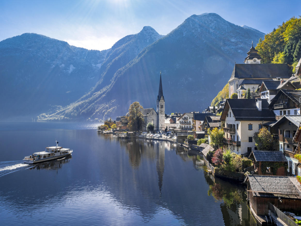 Hallstatt recibe seis veces más de turistas per capita que Venecia. (Getty Images)