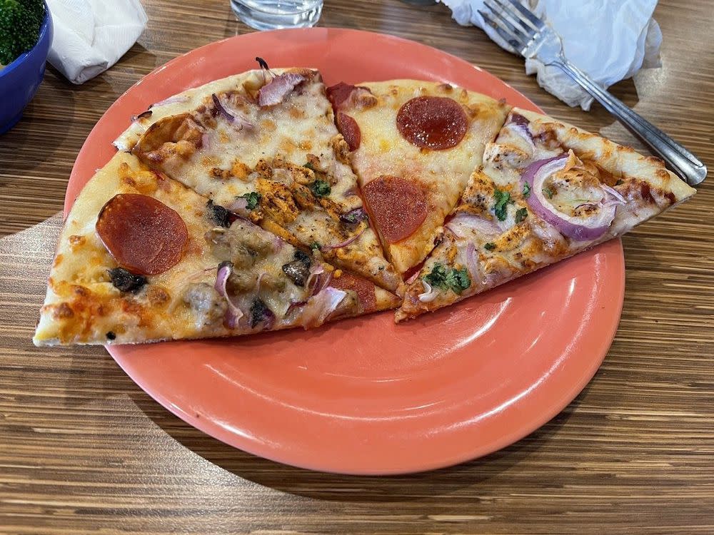 Pizza buffet and other Italian fare like pasta and ravioli fill out the buffet at the Tomato Cafe in Albuquerque, New Mexico.