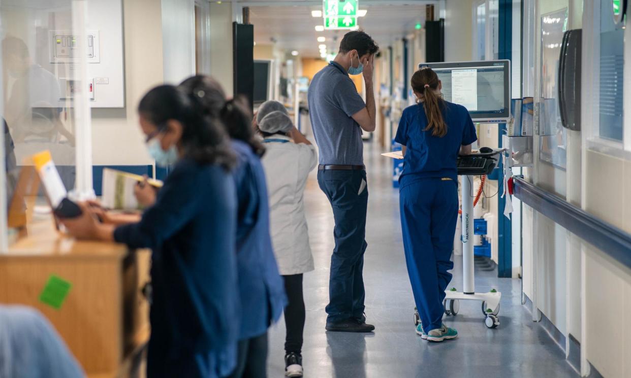 <span>A general view of staff on a NHS hospital ward.</span><span>Photograph: Jeff Moore/PA</span>