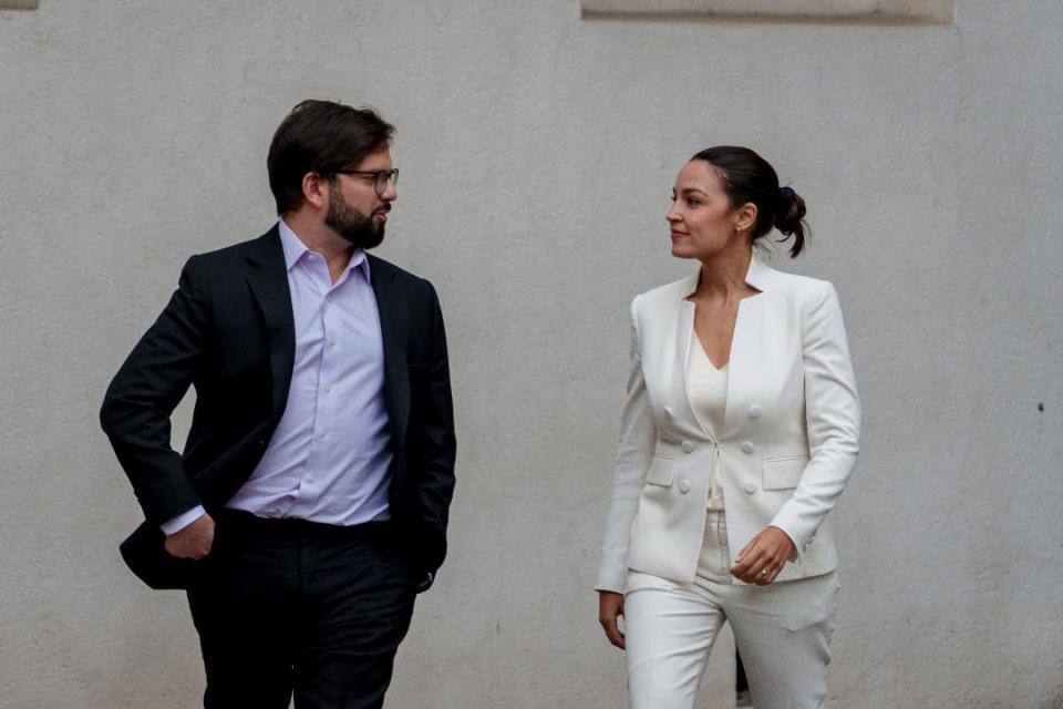 Gabriel Boric y Alexandria Ocasio-Cortez 