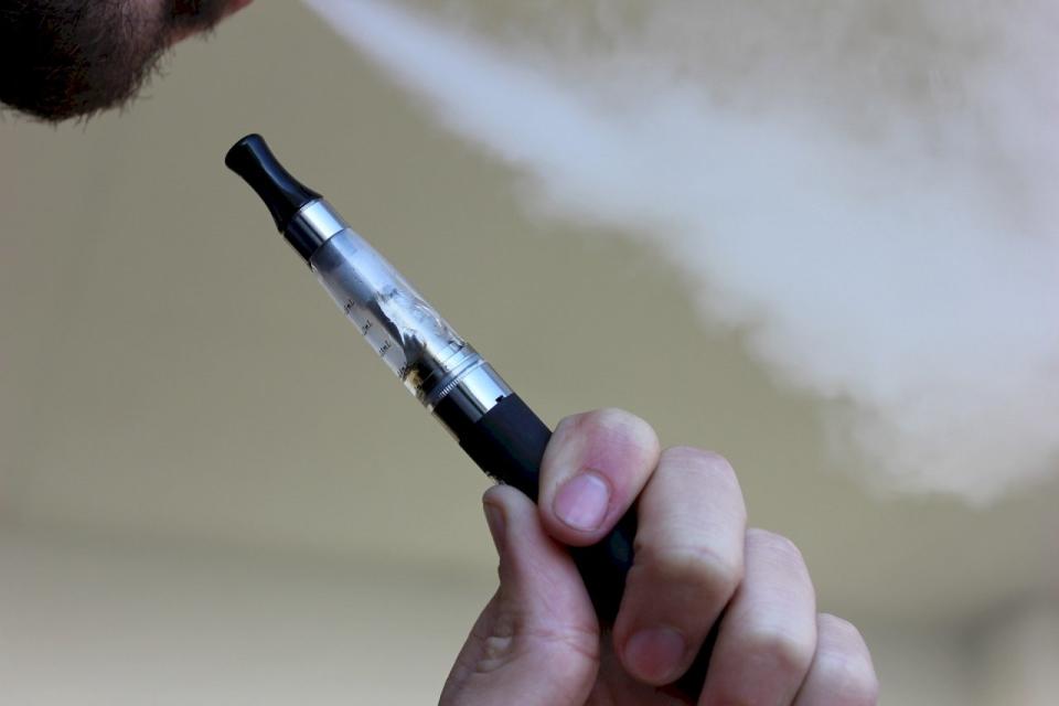 電子菸(VAPE)  (pixabay圖庫)