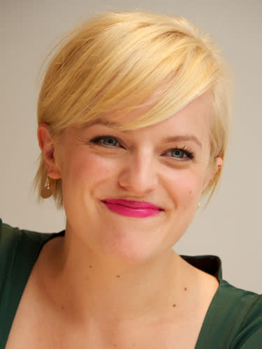 Short: Elizabeth Moss