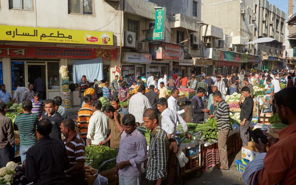 Prepare to travel in Manama Souq