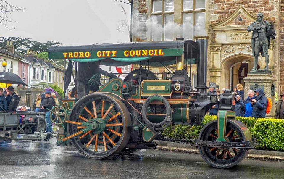 Falmouth Packet: The Truro City Council engine in the parade of steam