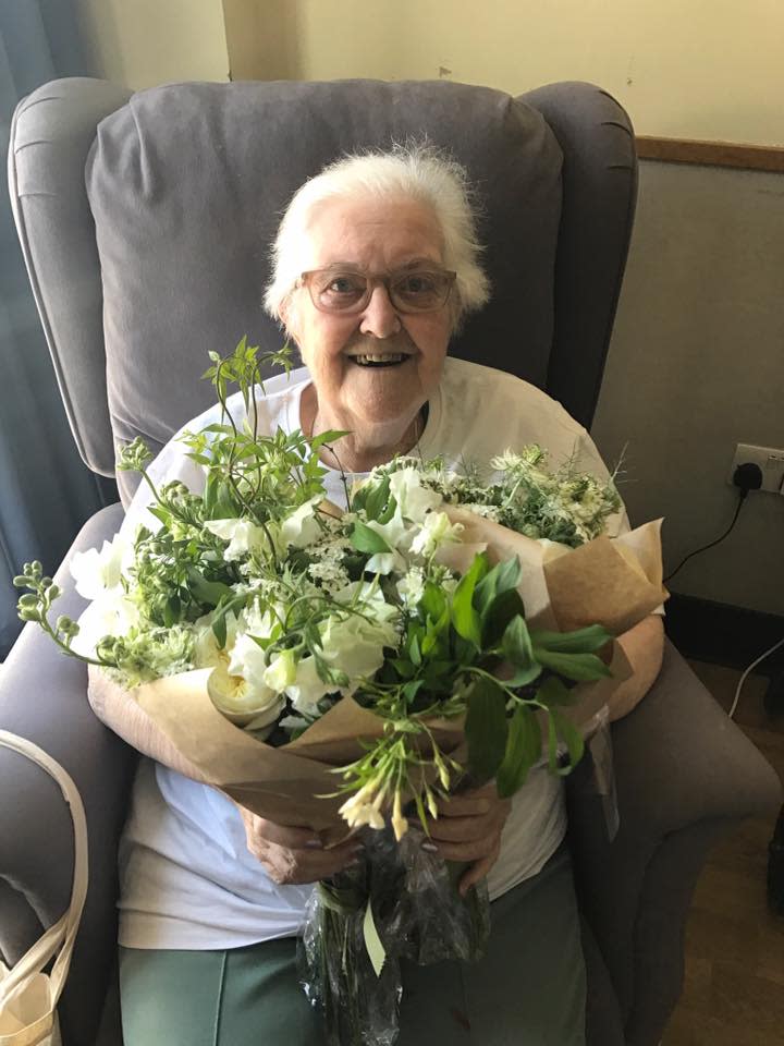 St Joseph’s Hospice patients received a very special delivery the day after the wedding. [Photo: Facebook]