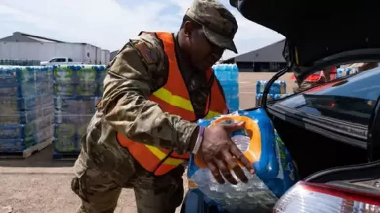 Falta de agua en una ciudad de Estados Unidos.