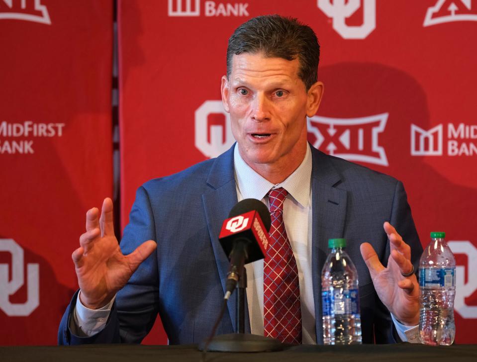 Even throughout a decade as Clemson’s defensive coordinator, Brent Venables never cut his connection with OU.