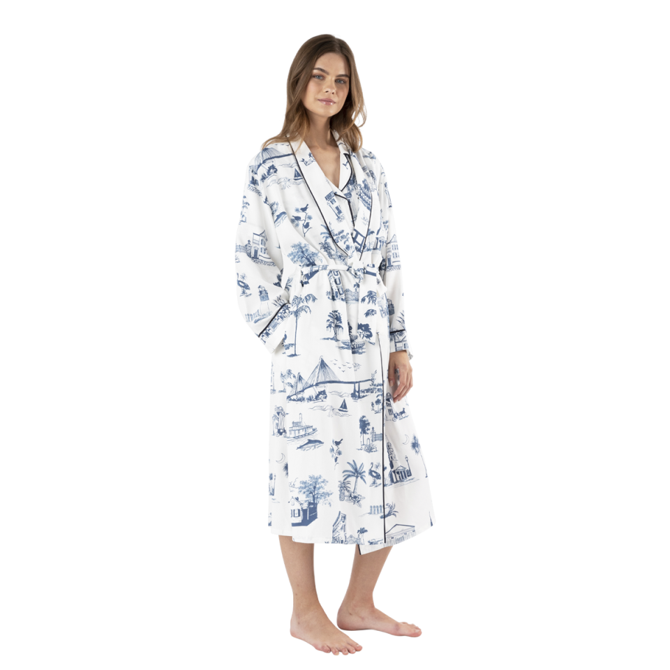 <p><a href="https://go.redirectingat.com?id=74968X1596630&url=https%3A%2F%2Fwww.katiekime.com%2Fproducts%2Fcharleston-toile-robe%3FColor%3DNavy%26Size%3DS%252FM&sref=https%3A%2F%2Fwww.countryliving.com%2Fshopping%2Fgifts%2Fg45868641%2Flong-distance-relationship-gift-ideas%2F" rel="nofollow noopener" target="_blank" data-ylk="slk:Shop Now;elm:context_link;itc:0;sec:content-canvas" class="link ">Shop Now</a></p><p>Charleston Toile Robe</p><p>katiekime.com</p><p>$128.00</p>