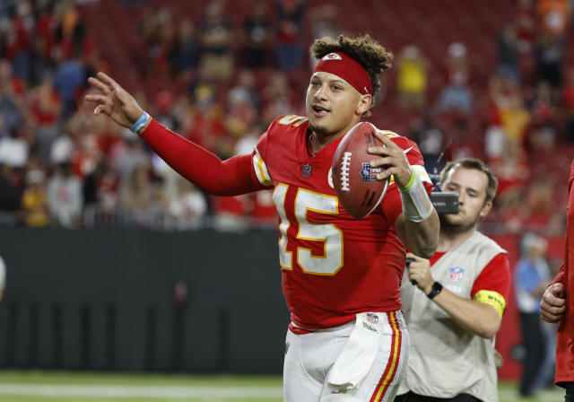 WATCH: Chiefs' locker room celebration following Week 4 win over