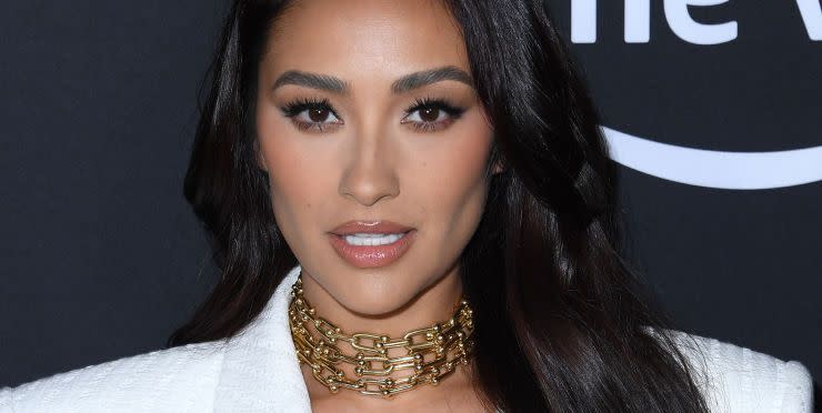 shay mitchell shag bob