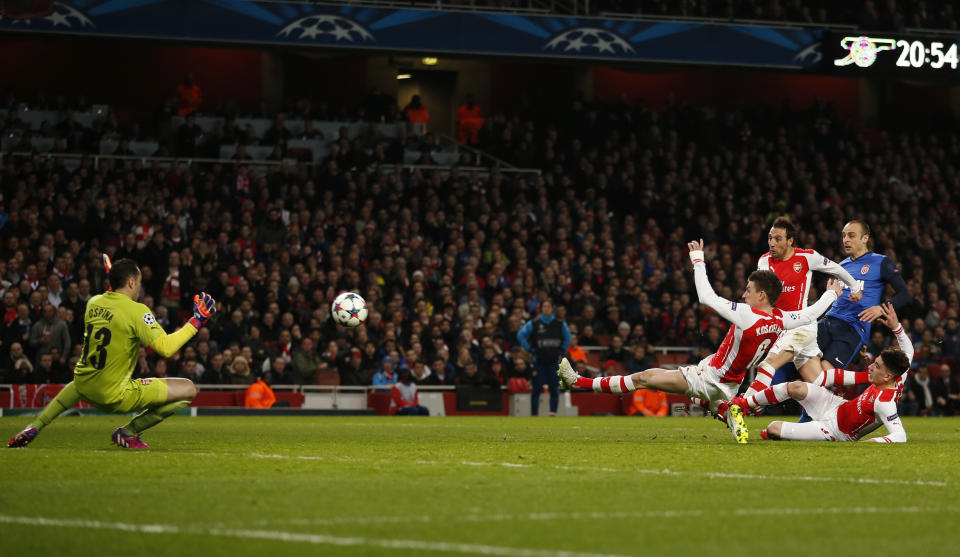 Football - Arsenal v AS Monaco - UEFA Champions League Second Round First Leg - Emirates Stadium, London, England - 25/2/15 Dimitar Berbatov scores the second goal for Monaco Action Images via Reuters / John Sibley Livepic EDITORIAL USE ONLY.