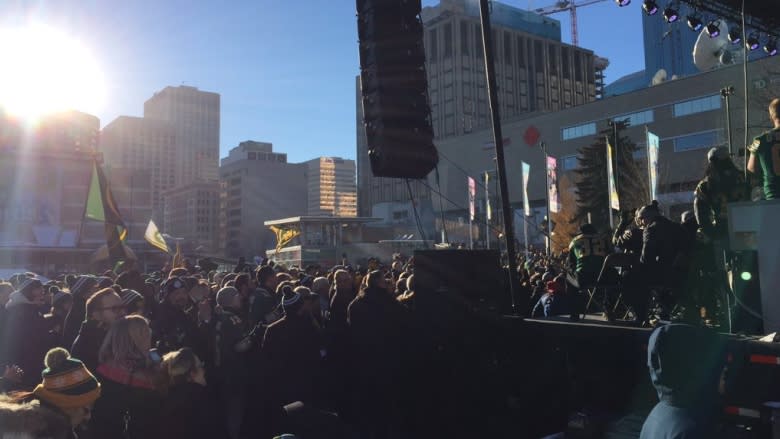 Edmonton Eskimos celebrate Grey Cup win with party of thousands