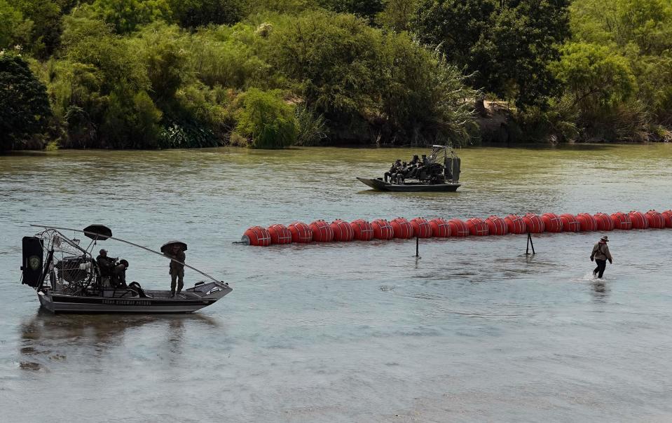 In challenging Texas’ use of the buoys, the Justice Department accused the state of putting a barrier on the international boundary without permission.