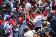 <p>Emmanuel Macron à Mamoudzou, mardi. </p>