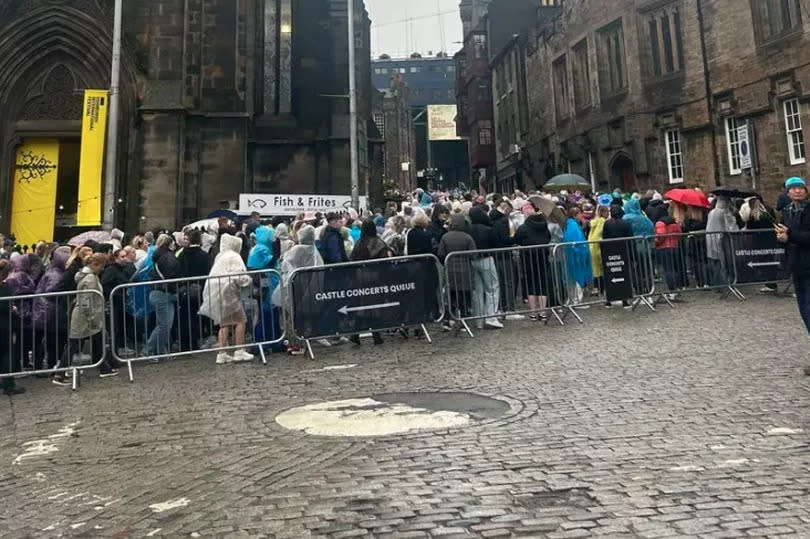 Fans braved the rain -Credit:Edinburgh Live