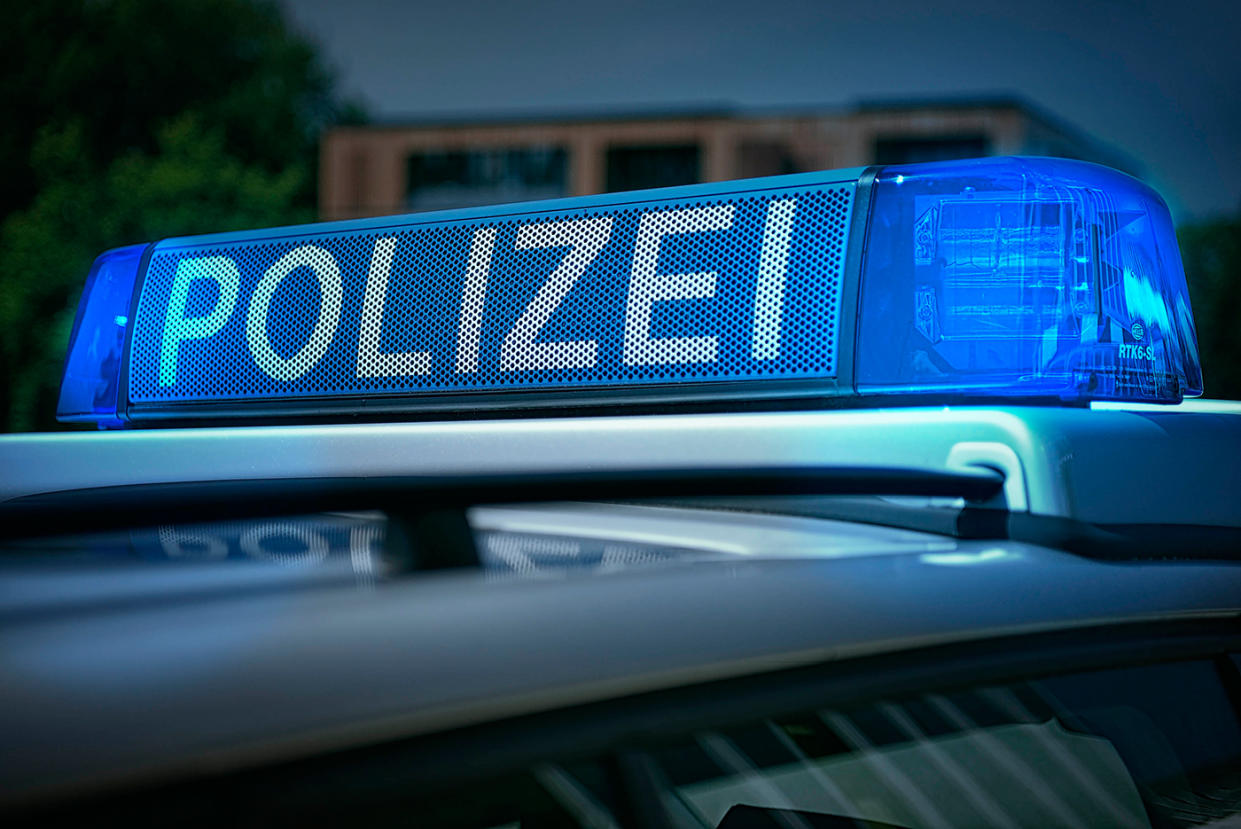 Vor der Tafel in Bottrop wurde so heftig gedrängelt, dass die Polizei eingreifen musste. (Symbolbild: ddp Images)