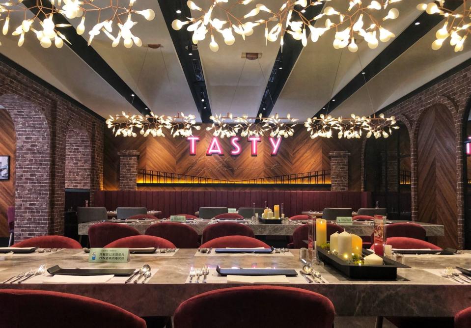 王品集團旗下品牌「TASTy西堤牛排」，日前推出限定菜單引起熱議。（翻攝自西堤臉書）