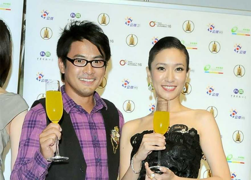 薛紀綱（左）的妻子王湘涵（右）低調參加《超級帶貨王》直播主選秀節目。（圖／報系資料照）