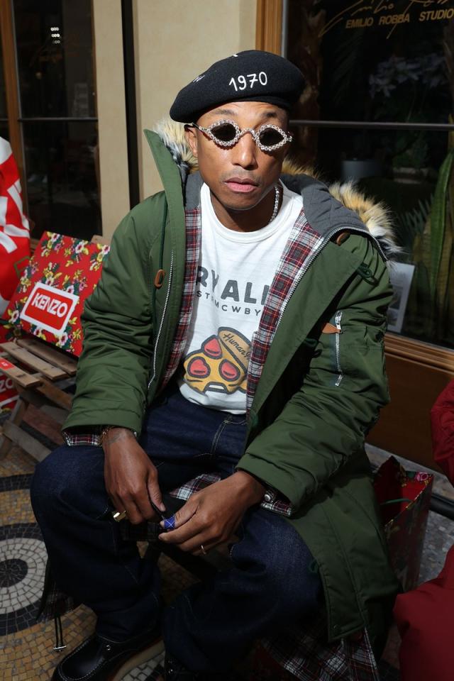 Pharrell wears Tiffany's embellished sunglasses. It's a copy of Mughal  India emerald spectacles, says Internet - India Today