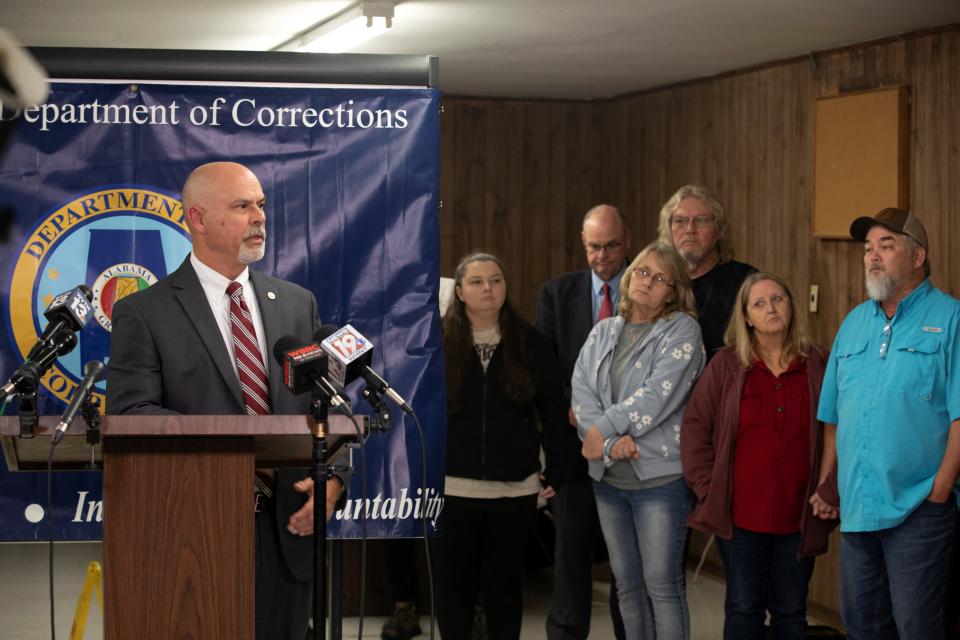 Alabama’s Commissioner of the Department of Corrections John Hamm speaks to reporters alongside the family of Elizabeth Sennett (REUTERS)