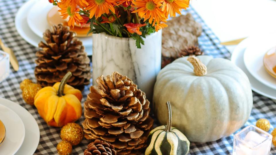 thanksgiving centerpieces flowers