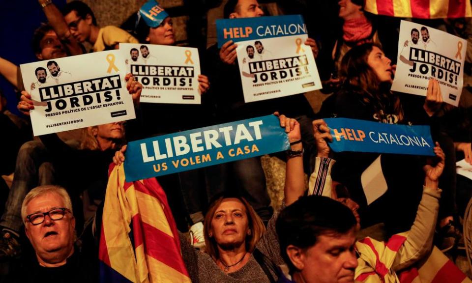 Demonstration in Barcelona against the arrest of two Catalan separatist leaders on 17 October 2017.