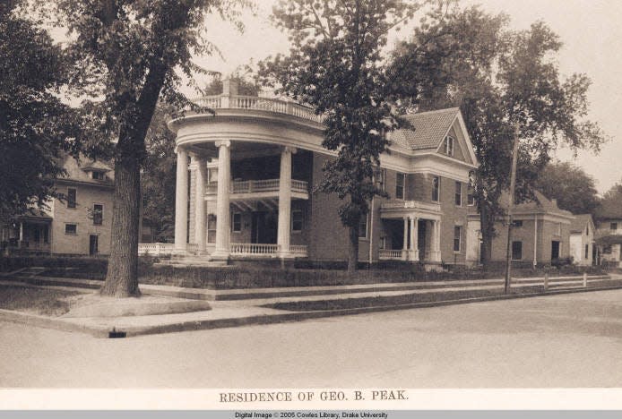 1080 22nd St. pictured in 1914.