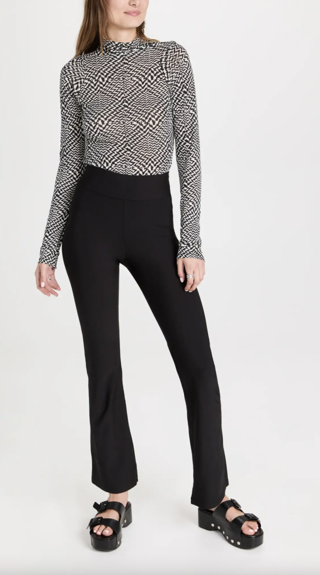 Y2K's Flare Leggings Trend Is Back and Better Than Ever - Yahoo Sports