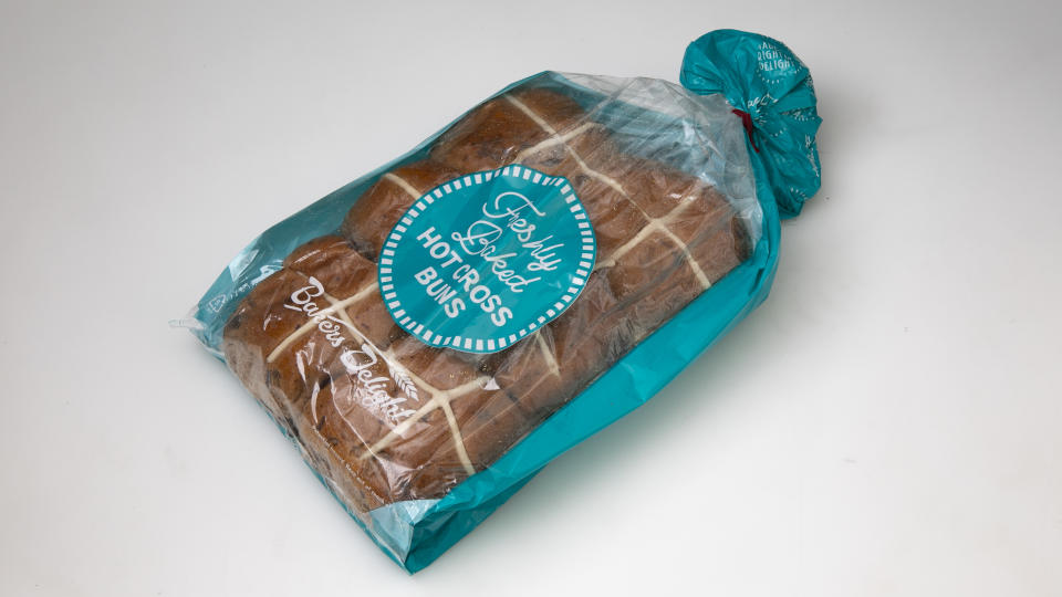 Bakers Delight Traditional Fruit Hot Cross Buns