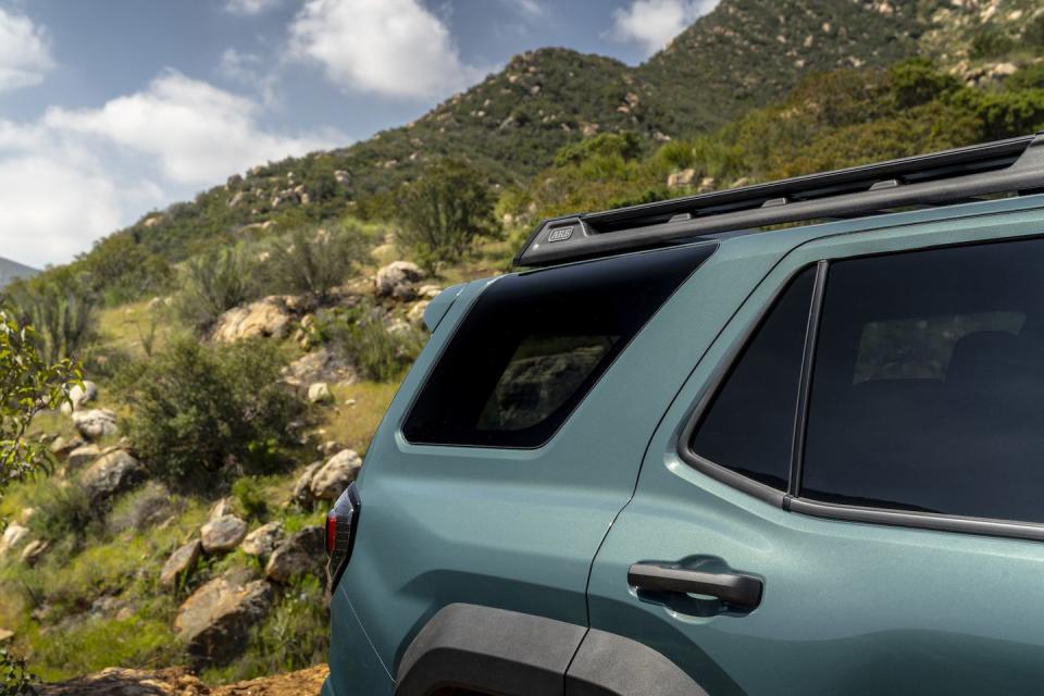 2025 toyota 4runner trailhunter