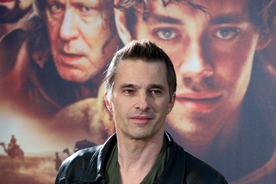 In seinen 55 Lebensjahren hatte der Schauspieler Olivier Martinez auch schon reichlich Zeit für bekannte Frauen. Nachdem er mit Juliette Binoche liiert war, folgte Sängerin Kylie Minogue. (Bild: Carlos Alvarez/Getty Images)