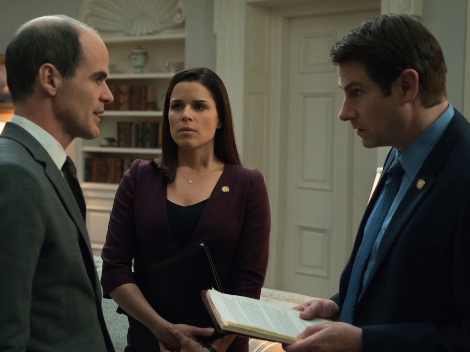 house of cards Michael Kelly Neve Campbell Derek Cecil netflix